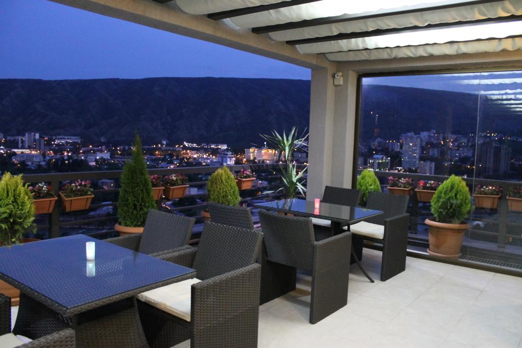 Dolabauri Hotel Tiflis Exterior foto